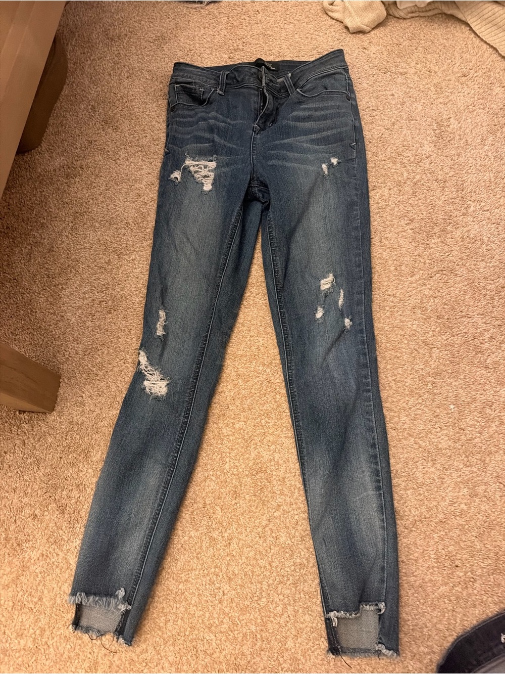 1822 Denim Distressed Dark Blue Skinny Jeans